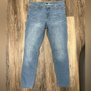 Like new skinny jeans